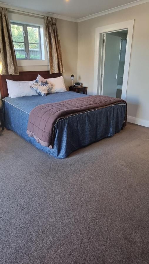 The Mews Oamaru Motel Екстериор снимка