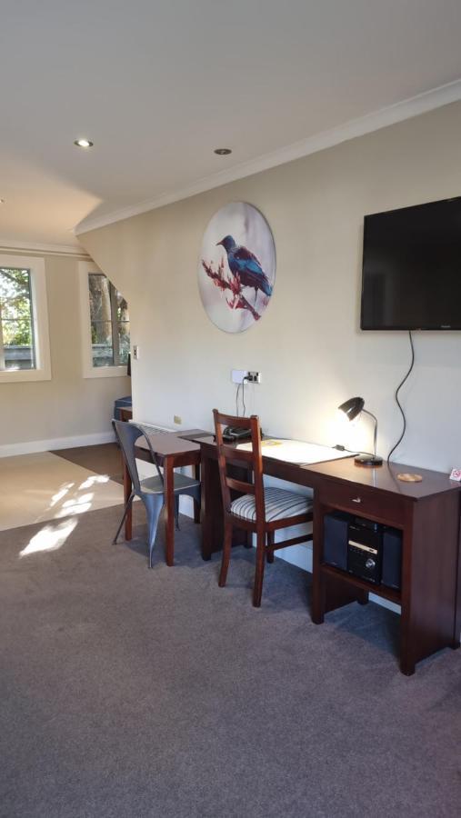 The Mews Oamaru Motel Екстериор снимка
