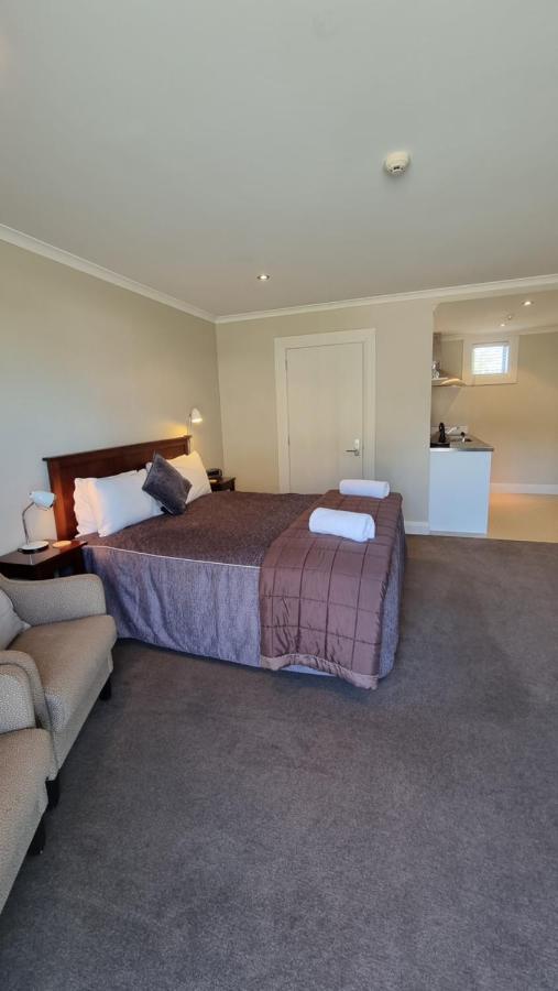 The Mews Oamaru Motel Екстериор снимка