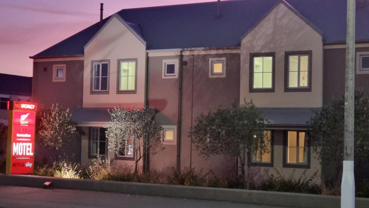 The Mews Oamaru Motel Екстериор снимка