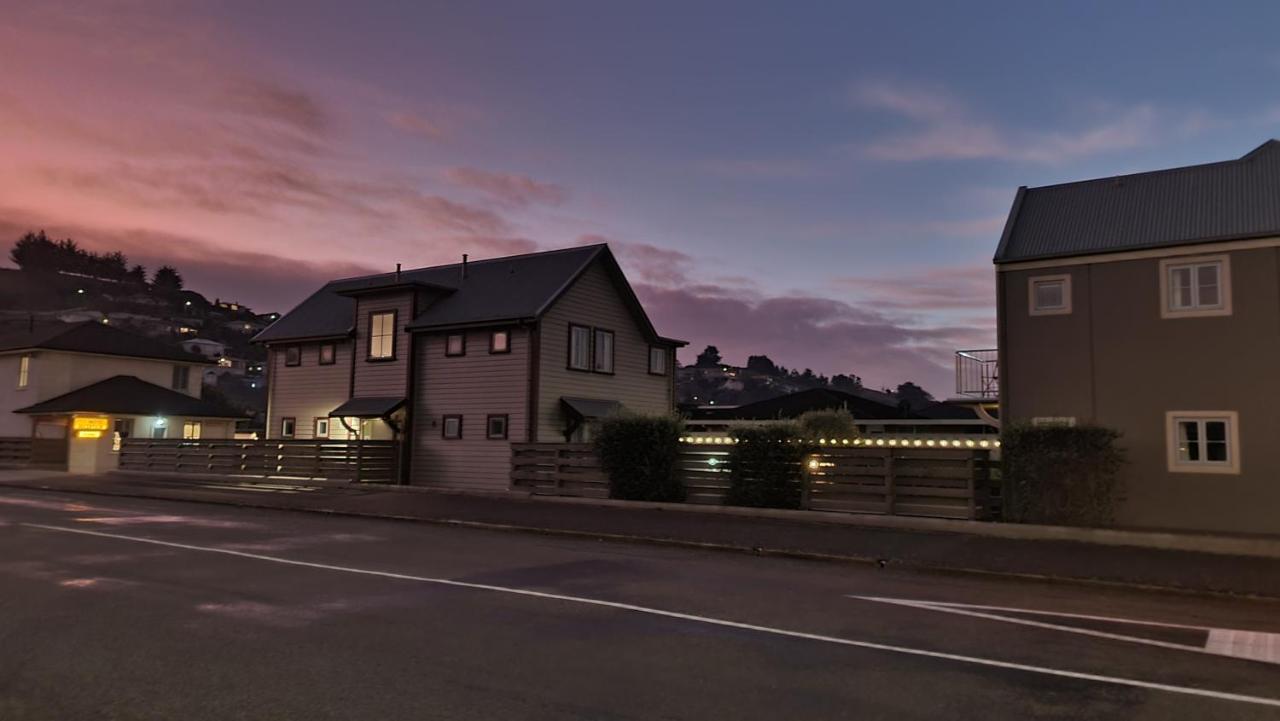 The Mews Oamaru Motel Екстериор снимка
